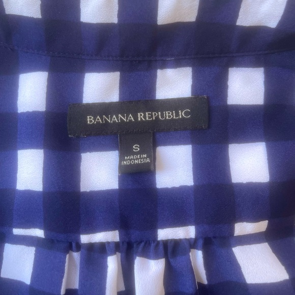 BANANA REPUBLIC BLUE CHECKERED BUTTON DOWN SHIRT - Picture 5 of 5
